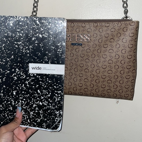 Guess purse - Picture 12 of 12